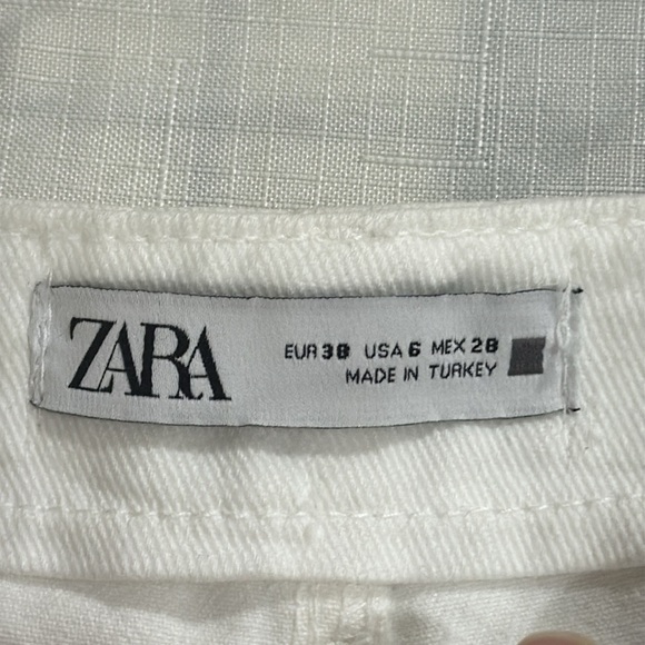 (M2)NEW Zara high-waisted, wide-leg, cropped jeans,Sz 6, with gold buttons with - Picture 6 of 14